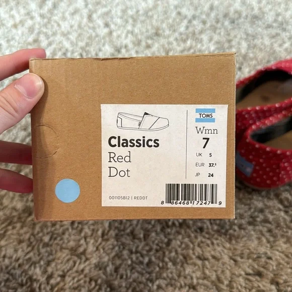 Classic Red Dot Tom’s Size 7 - Picture 8 of 9